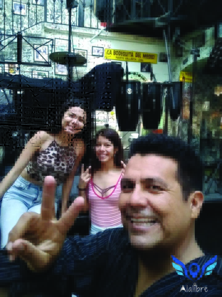 Francia, Arely and Israel.