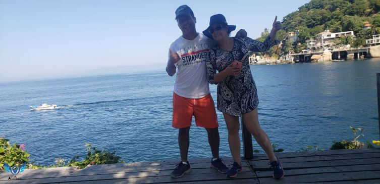 Israel y Julia en Boca de Tomatlán.